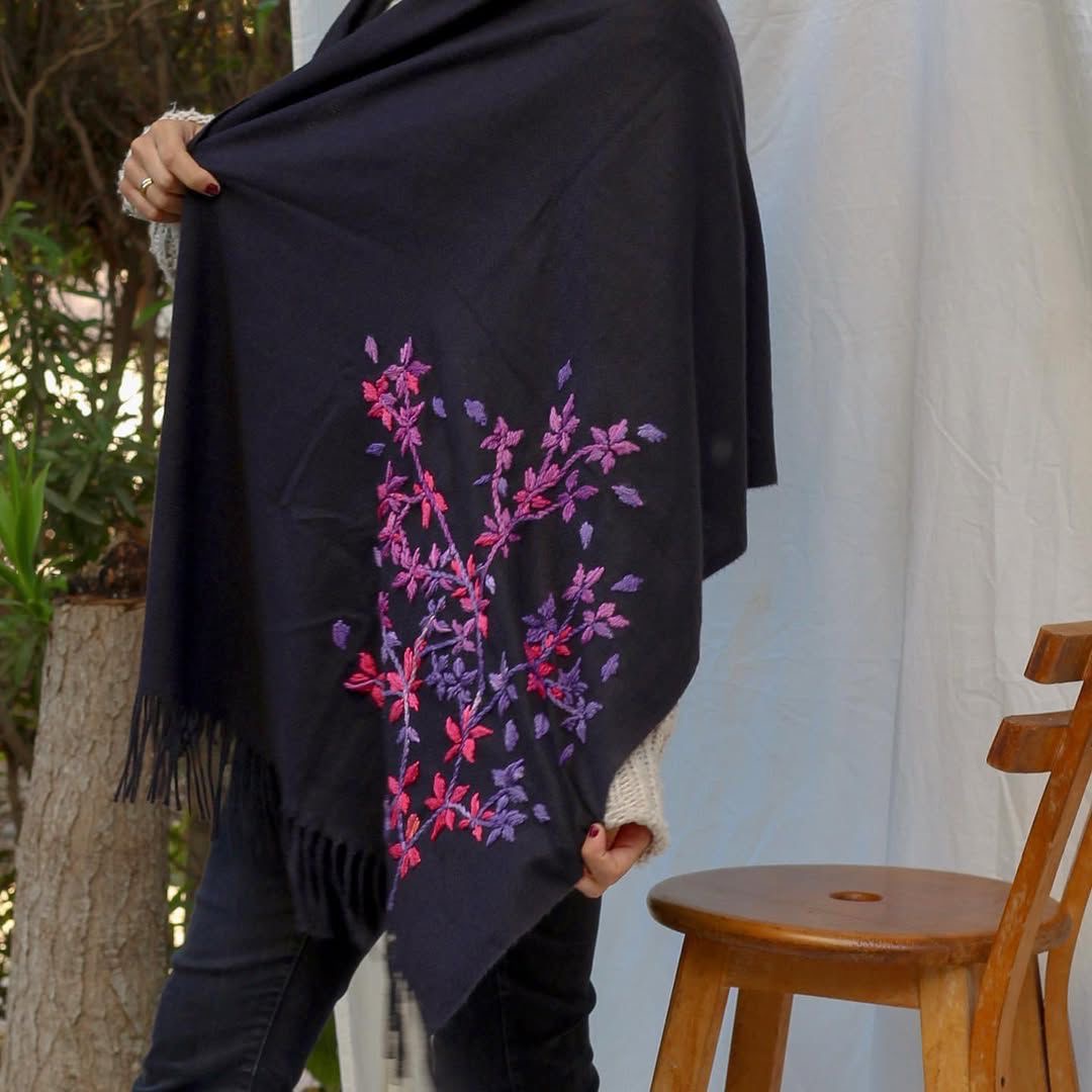 BLACK EMBROIDERED SHAWL