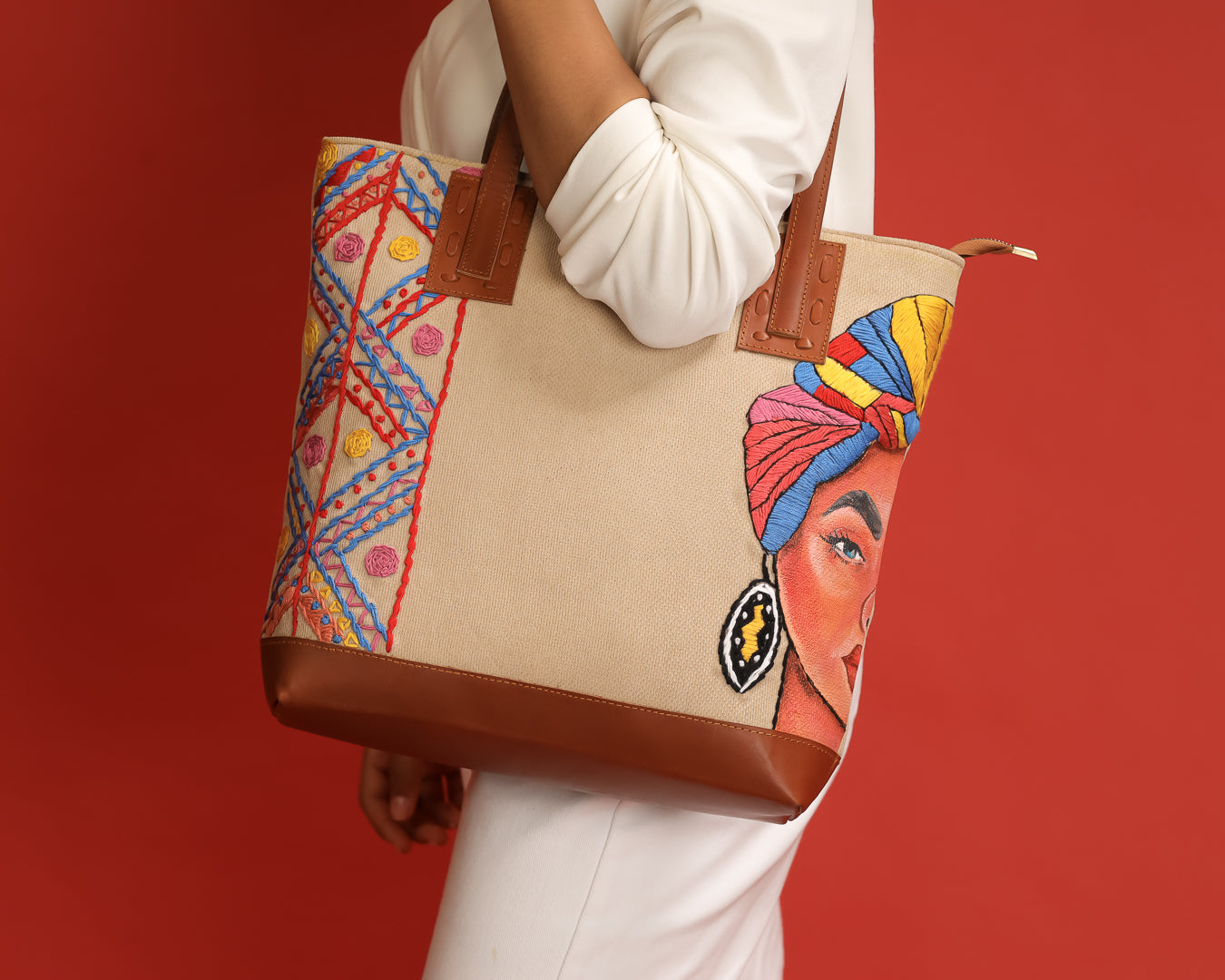 AFRICAN BEIGE TOTE BAG